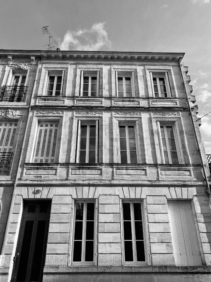 Romance au coeur de Bordeaux / Jardin Public Exterior foto