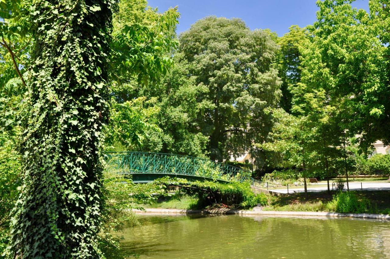 Romance au coeur de Bordeaux / Jardin Public Exterior foto