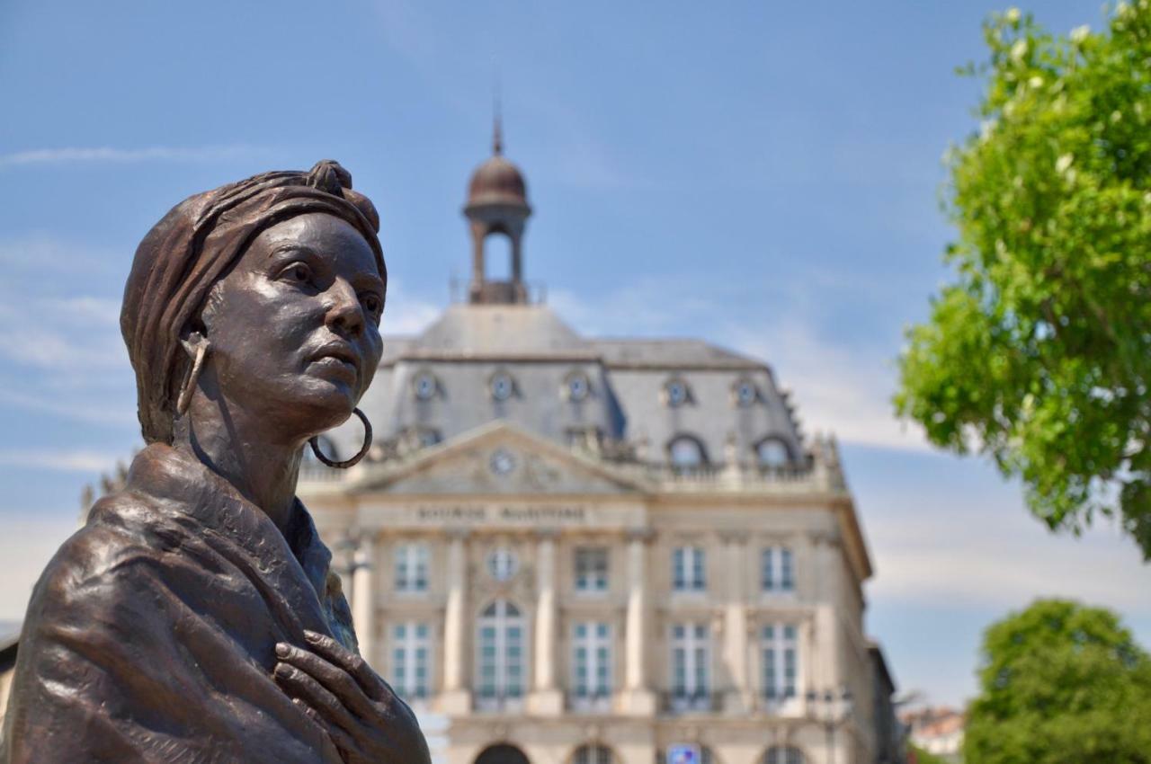 Romance au coeur de Bordeaux / Jardin Public Exterior foto