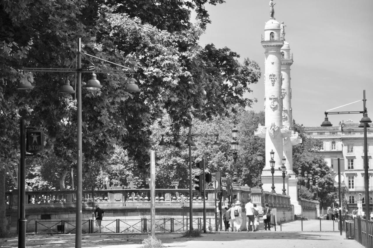 Romance au coeur de Bordeaux / Jardin Public Exterior foto